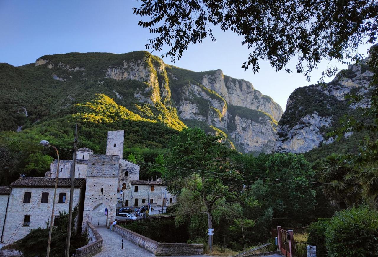 جينجا B&B Bivacco Frasassi Climbing & Trail Running House المظهر الخارجي الصورة