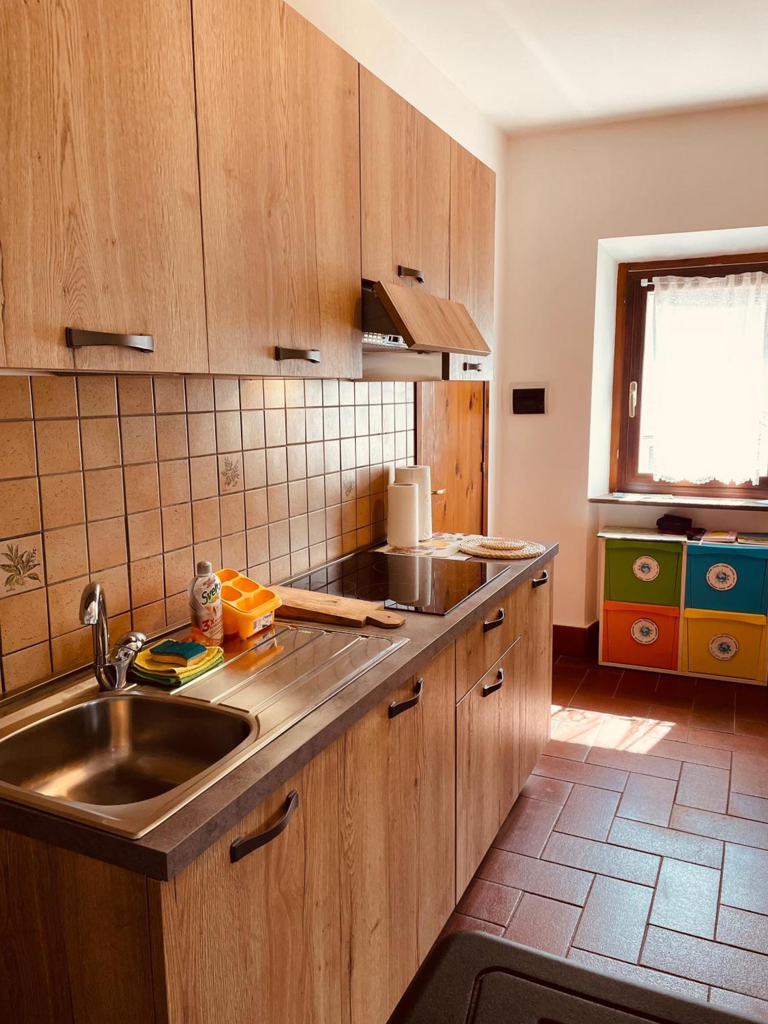 جينجا B&B Bivacco Frasassi Climbing & Trail Running House المظهر الخارجي الصورة