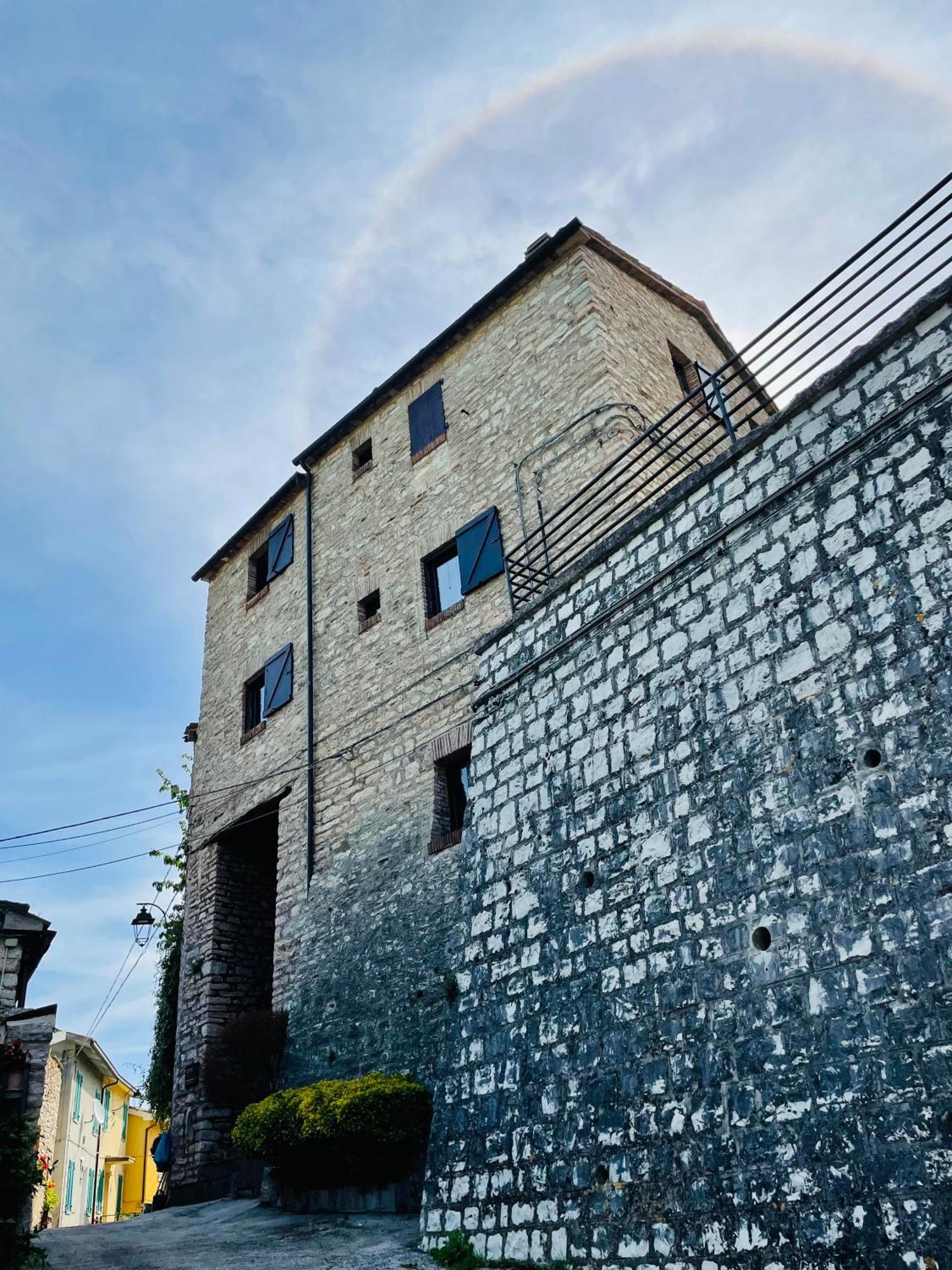 جينجا B&B Bivacco Frasassi Climbing & Trail Running House المظهر الخارجي الصورة
